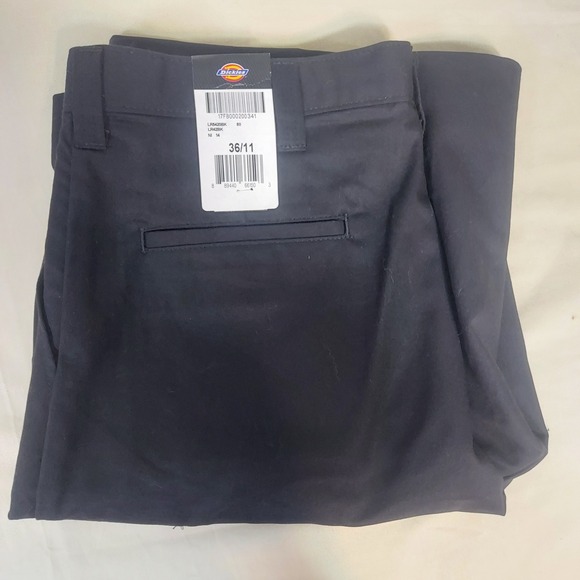 Dickies Men's 36/11 Black Cargo Shorts New with Tags Casual Work Utility - Picture 1 of 7